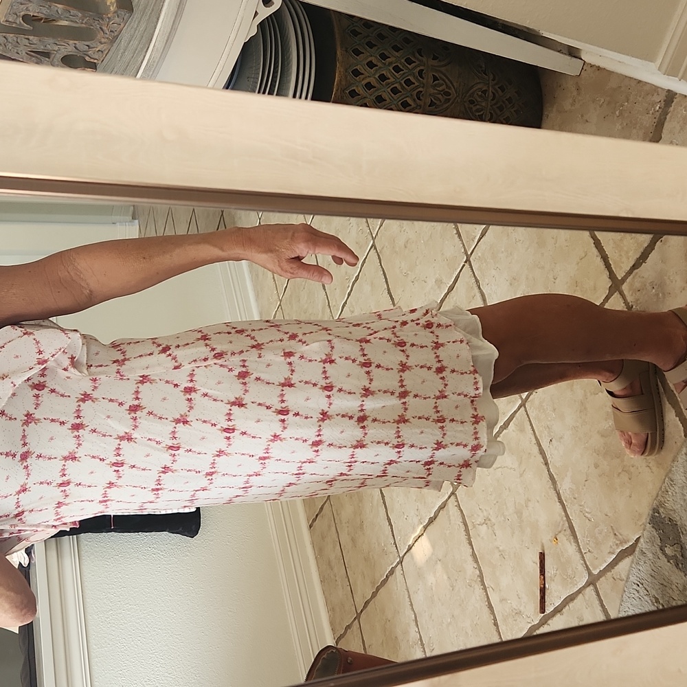 Angie - Picture 2 of 8